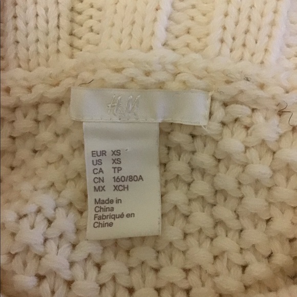 H&M Sweater - Picture 5 of 6